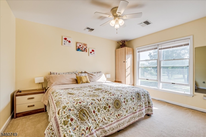 154 Dutton Street Franklin NJ 08873
