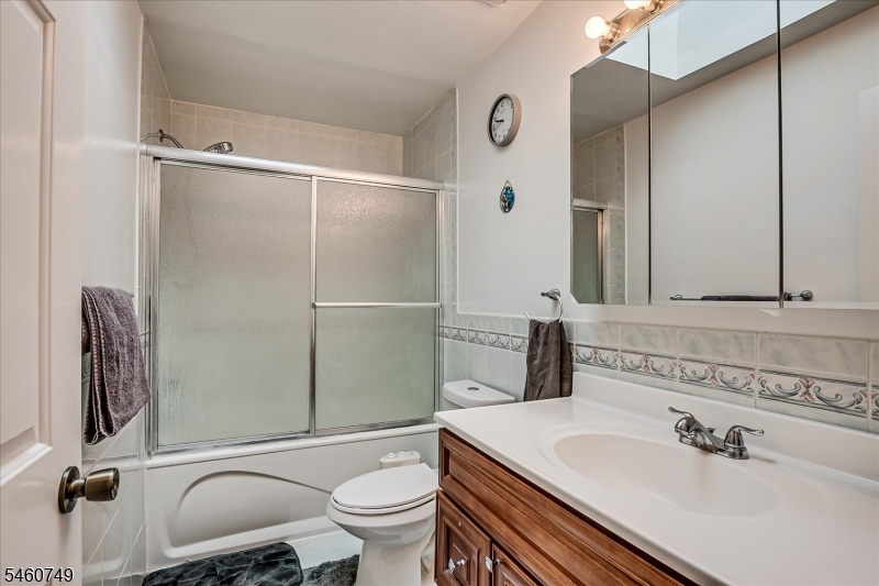 154 Dutton Street Franklin NJ 08873