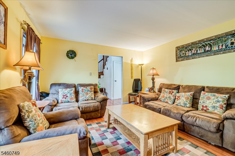 154 Dutton Street Franklin NJ 08873