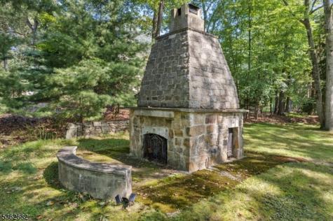 761 Backhus Estate Road Lebanon NJ 08826