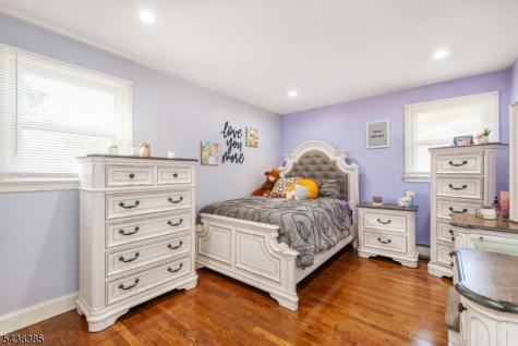 14 Stirling Lane Wayne NJ 07470