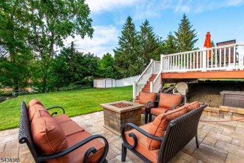 14 Stirling Lane Wayne NJ 07470