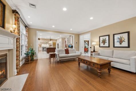 56 Will Lane Watchung NJ 07069