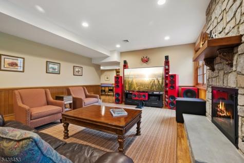 56 Will Lane Watchung NJ 07069