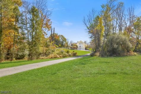 5 Collinswood Lane Knowlton NJ 07832
