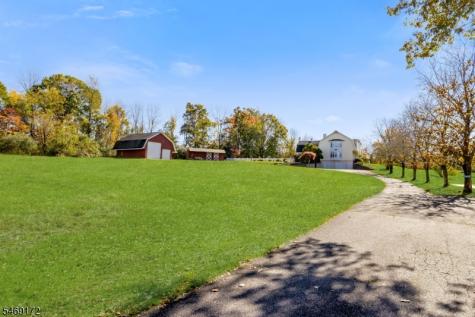 5 Collinswood Lane Knowlton NJ 07832