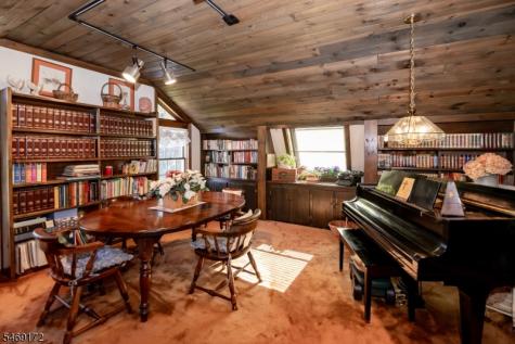5 Collinswood Lane Knowlton NJ 07832