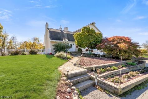5 Collinswood Lane Knowlton NJ 07832
