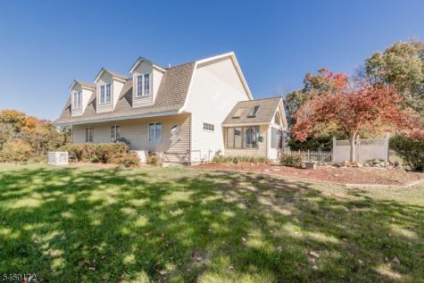 5 Collinswood Lane Knowlton NJ 07832