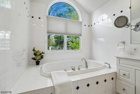 28 Coleridge Road Millburn NJ 07078