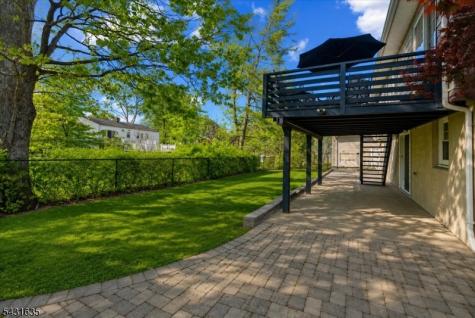 31 Center Street Butler NJ 07405