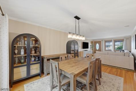 31 Middle Hill Road Woodbridge NJ 07067
