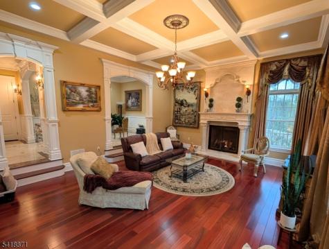 8 Pineview Lane Boonton NJ 07005