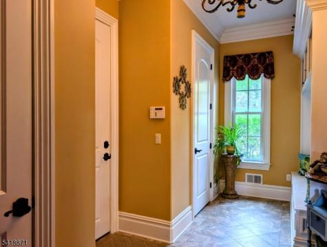 8 Pineview Lane Boonton NJ 07005