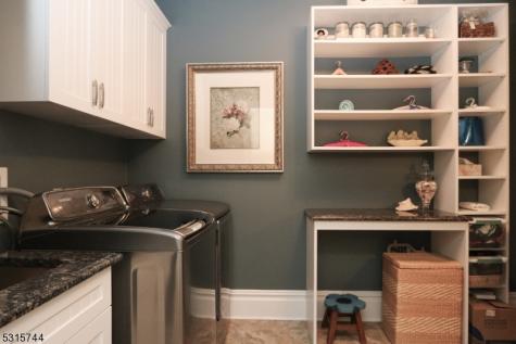 8 Pineview Lane Boonton NJ 07005