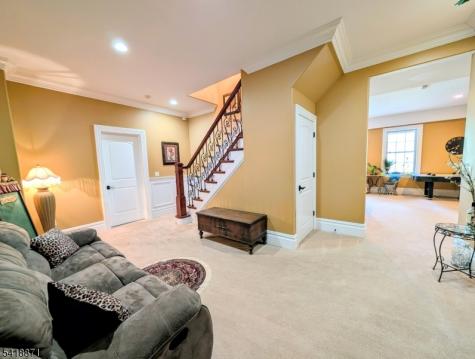 8 Pineview Lane Boonton NJ 07005