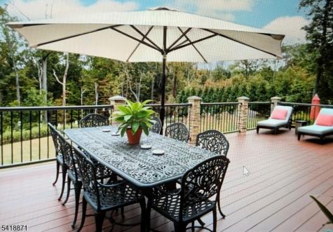 8 Pineview Lane Boonton NJ 07005