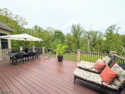 8 Pineview Lane Boonton NJ 07005
