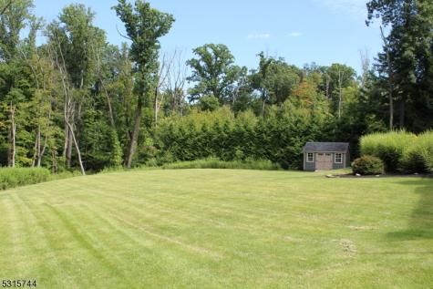 8 Pineview Lane Boonton NJ 07005