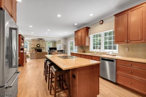 33 Saint Nickolas Way Bernards NJ 07920