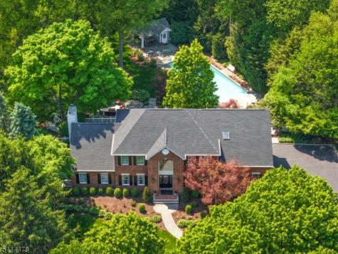33 Saint Nickolas Way Bernards NJ 07920