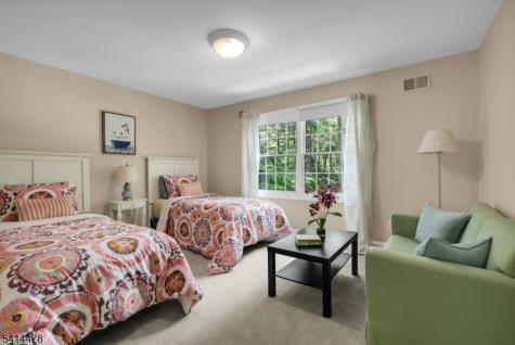 33 Saint Nickolas Way Bernards NJ 07920