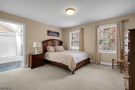 33 Saint Nickolas Way Bernards NJ 07920