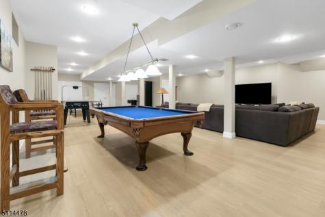 33 Saint Nickolas Way Bernards NJ 07920