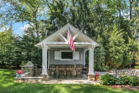33 Saint Nickolas Way Bernards NJ 07920