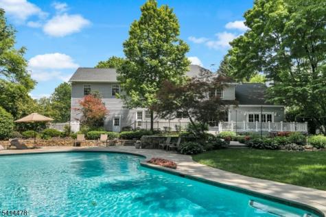 33 Saint Nickolas Way Bernards NJ 07920