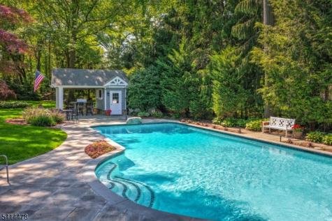 33 Saint Nickolas Way Bernards NJ 07920