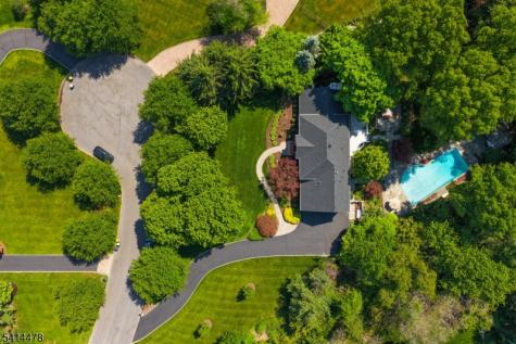 33 Saint Nickolas Way Bernards NJ 07920