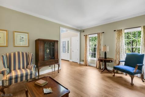 33 Saint Nickolas Way Bernards NJ 07920