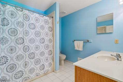 21 Misty Lane Green NJ 07821