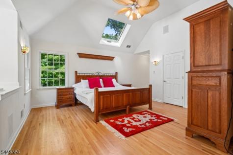 21 Misty Lane Green NJ 07821
