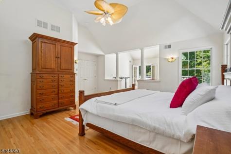 21 Misty Lane Green NJ 07821