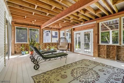 21 Misty Lane Green NJ 07821