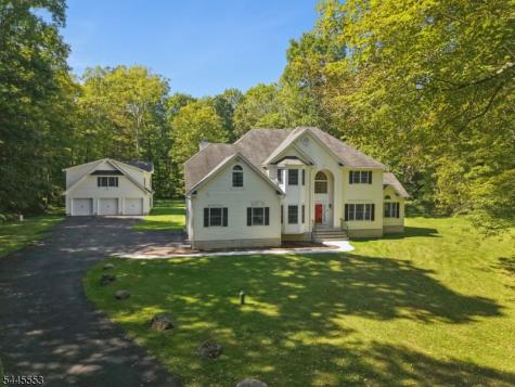21 Misty Lane Green NJ 07821