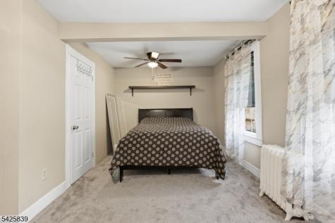 83 Hamilton Street East Orange NJ 07017