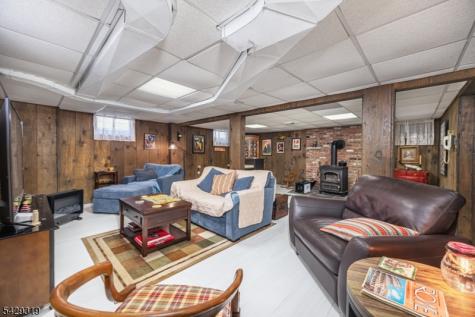 586 Clearview Drive Hampton NJ 07860