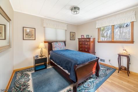 586 Clearview Drive Hampton NJ 07860