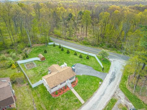 586 Clearview Drive Hampton NJ 07860