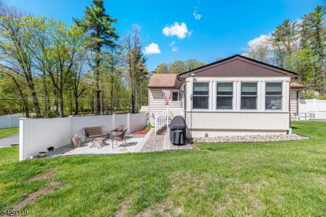 586 Clearview Drive Hampton NJ 07860