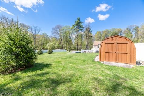 586 Clearview Drive Hampton NJ 07860