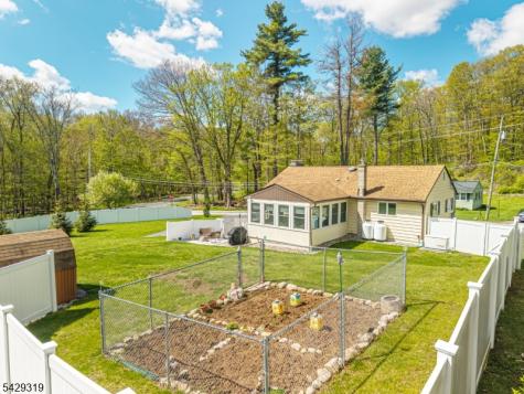 586 Clearview Drive Hampton NJ 07860