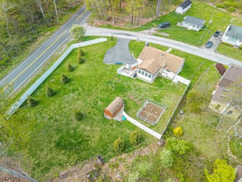 586 Clearview Drive Hampton NJ 07860