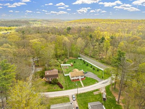 586 Clearview Drive Hampton NJ 07860