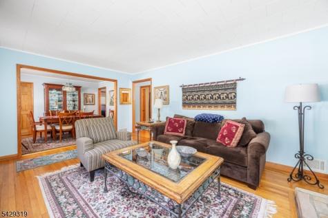 586 Clearview Drive Hampton NJ 07860
