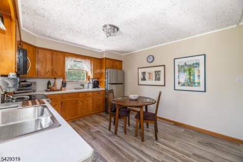 586 Clearview Drive Hampton NJ 07860