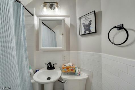 158 Carmita Avenue Rutherford NJ 07070